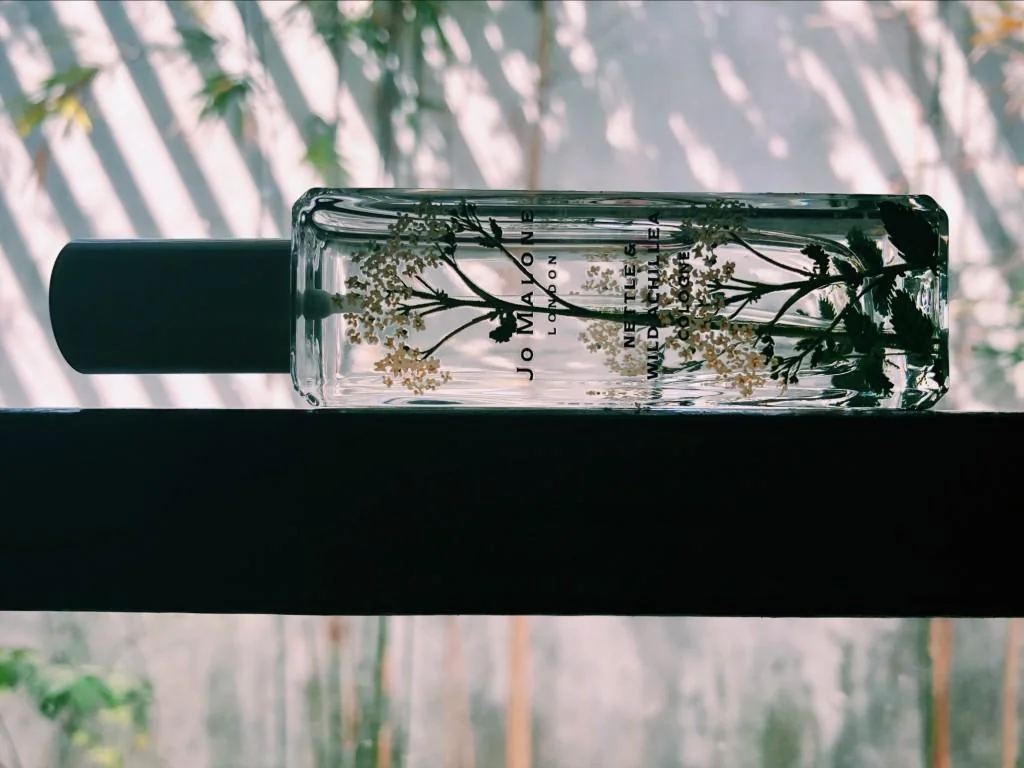 Woody fragrance reference with wild yarrow, nettle, vetiver notes for custom perfume development