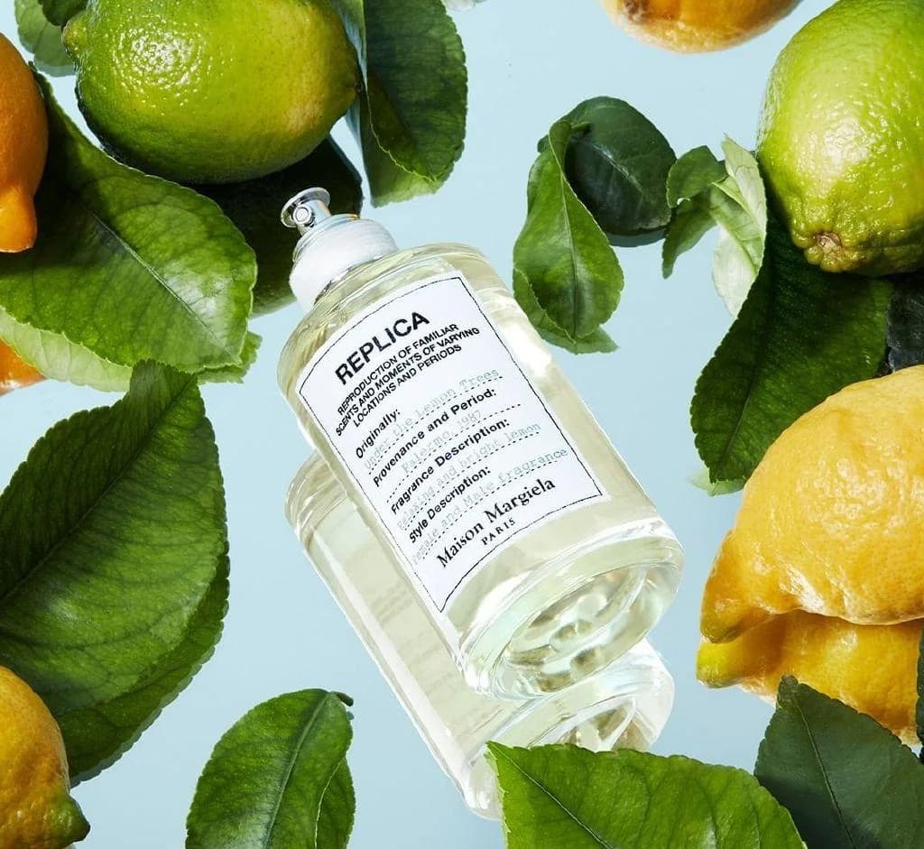 Citrus, Woody, Floral fragrance reference with aldehyde, lily of the valley, pear, rose notes for custom perfume development