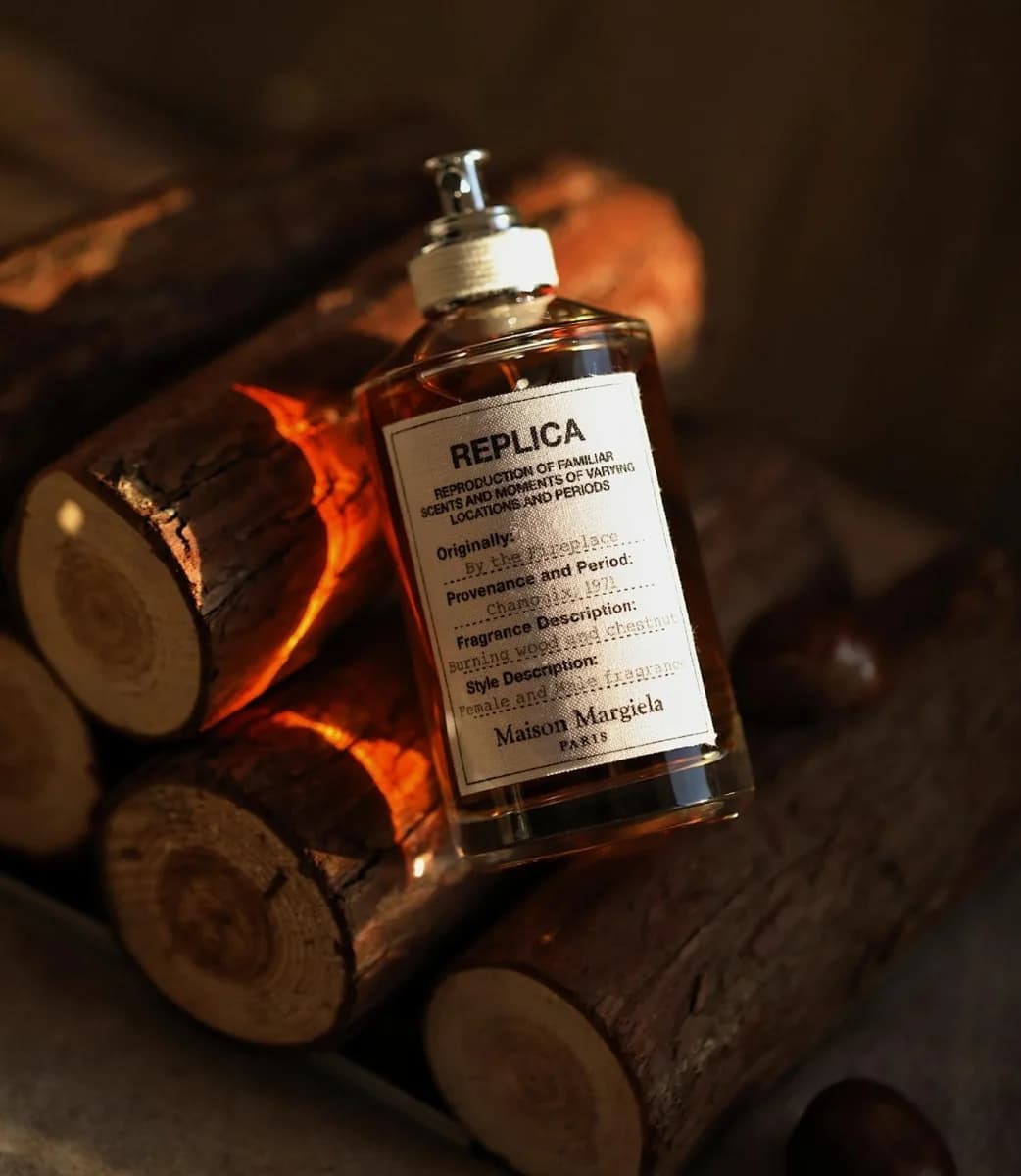 Citrus, Woody, Floral fragrance reference with pink pepper, orange flower petals, clove essential oil, chestnuts notes for custom perfume development