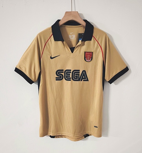 2001-02 Arsenal Retro Version