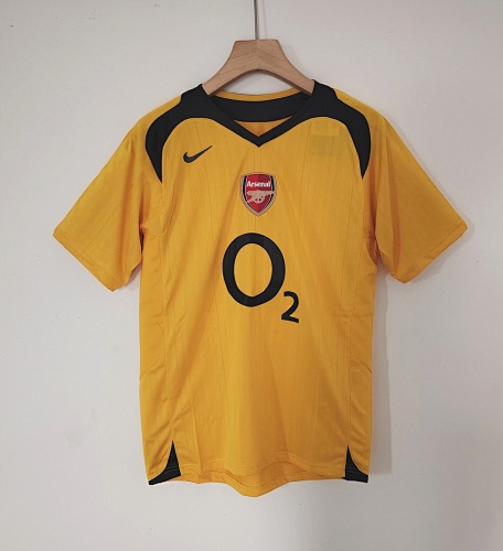 2005-06 Arsenal Retro Version