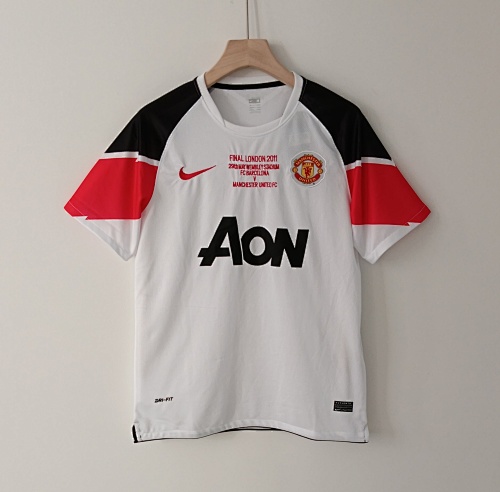 2010-11 Manchester United Retro Version