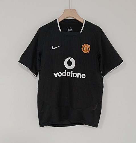 2003-05 Manchester United Retro Version