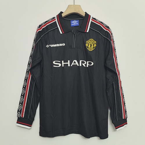 2098-99 Manchester United Retro Version
