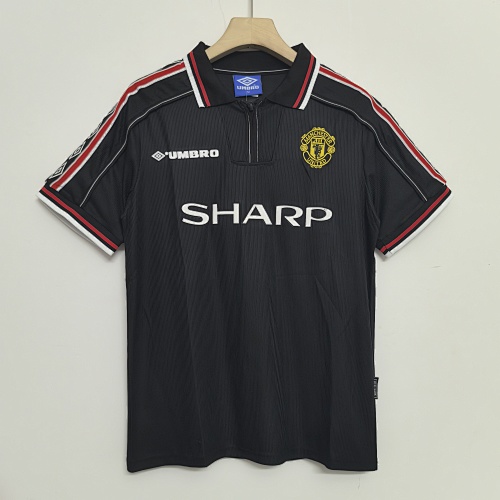 2098-99 Manchester United Retro Version