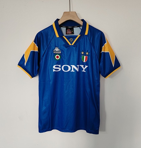 2095-96 Juventus Retro Version