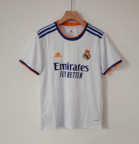 2021-22 Real Madrid Retro Version