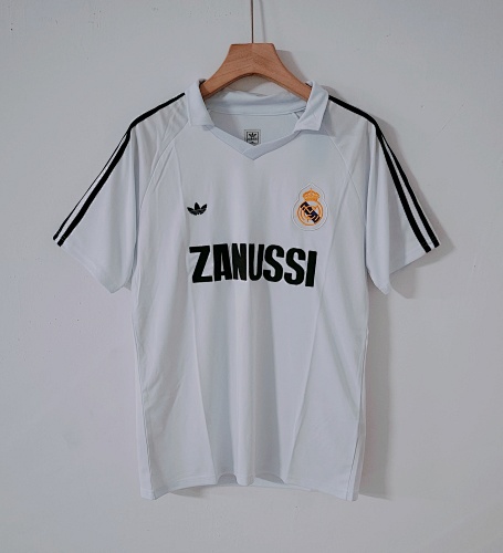 2084-85 Real Madrid Retro Version