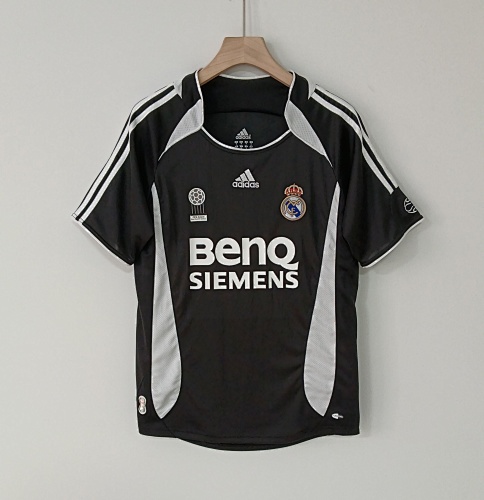 2006-07 Real Madrid Retro Version