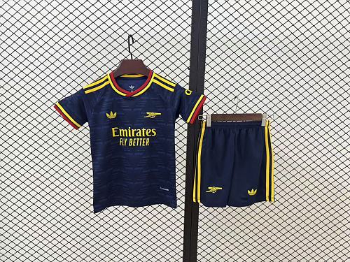 Football Collection Arsenal Adult Kit