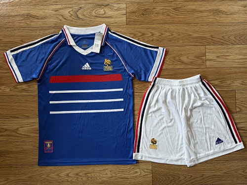 2019-98 France Adult Kit