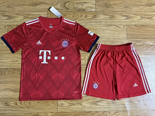Football Collection Bayern Munich Adult Kit