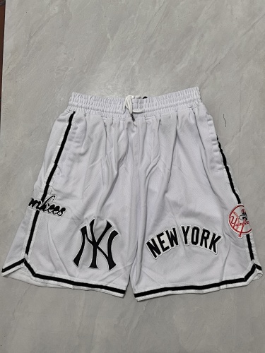 New York Yankees White Pocket Shorts