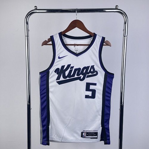 Sacramento Kings De'Aaron Fox #5 Home White 24 Season Basketball Jersey